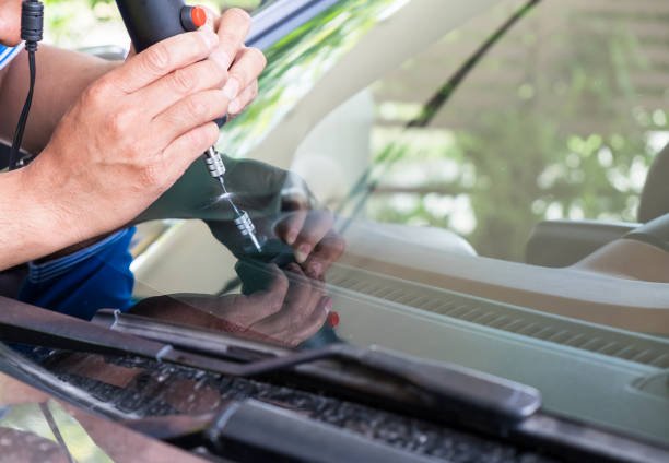 Windshield Repair Near Me, Tarzana Windshield Damage Repair for Cracks & Chips Van Nuys, CA